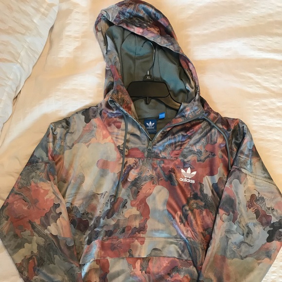 Adidas jacket - Picture 1 of 2